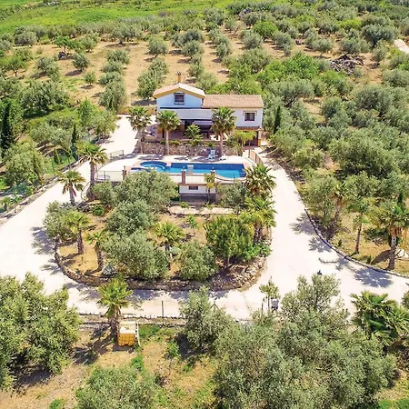 Pet Friendly In Periana