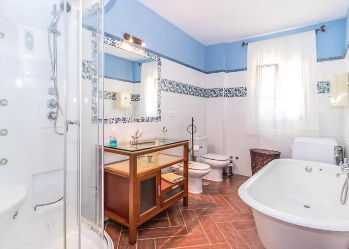 Pet Friendly In Periana