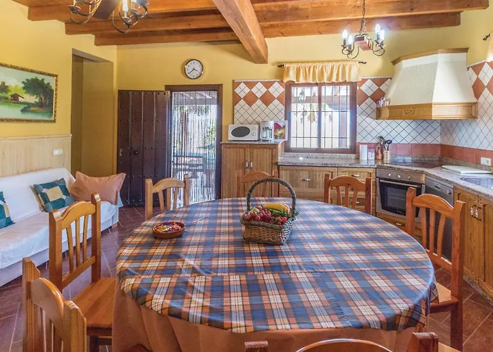 Pet Friendly In Nyaraló Periana